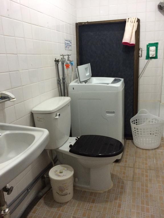Backpackers In Jeju City Center Екстер'єр фото