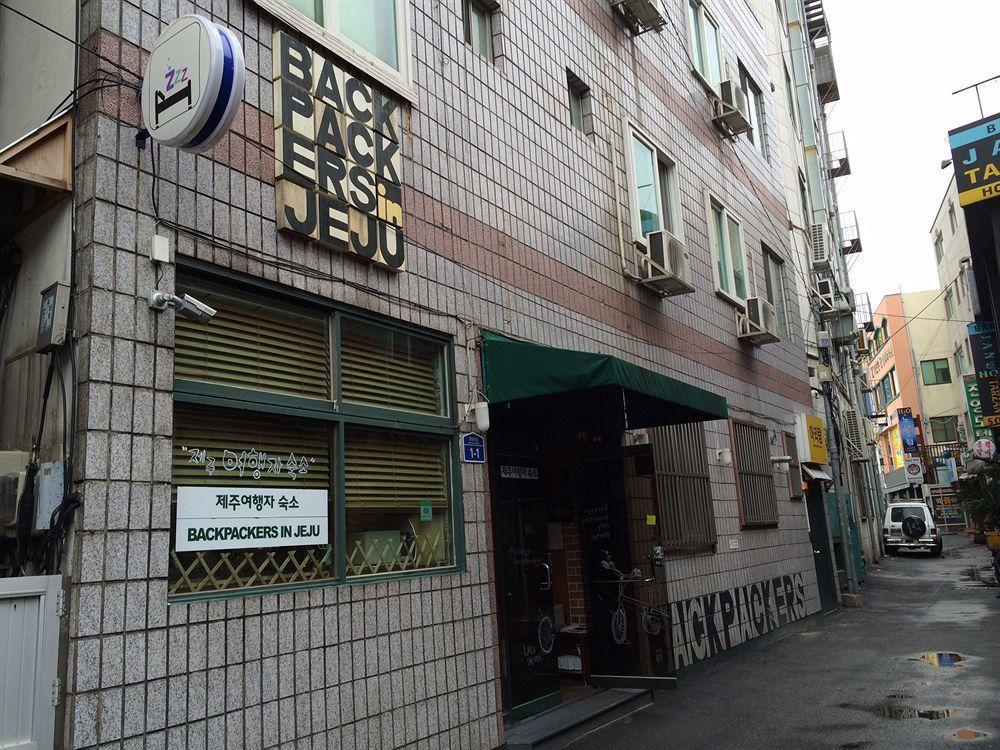Backpackers In Jeju City Center Екстер'єр фото