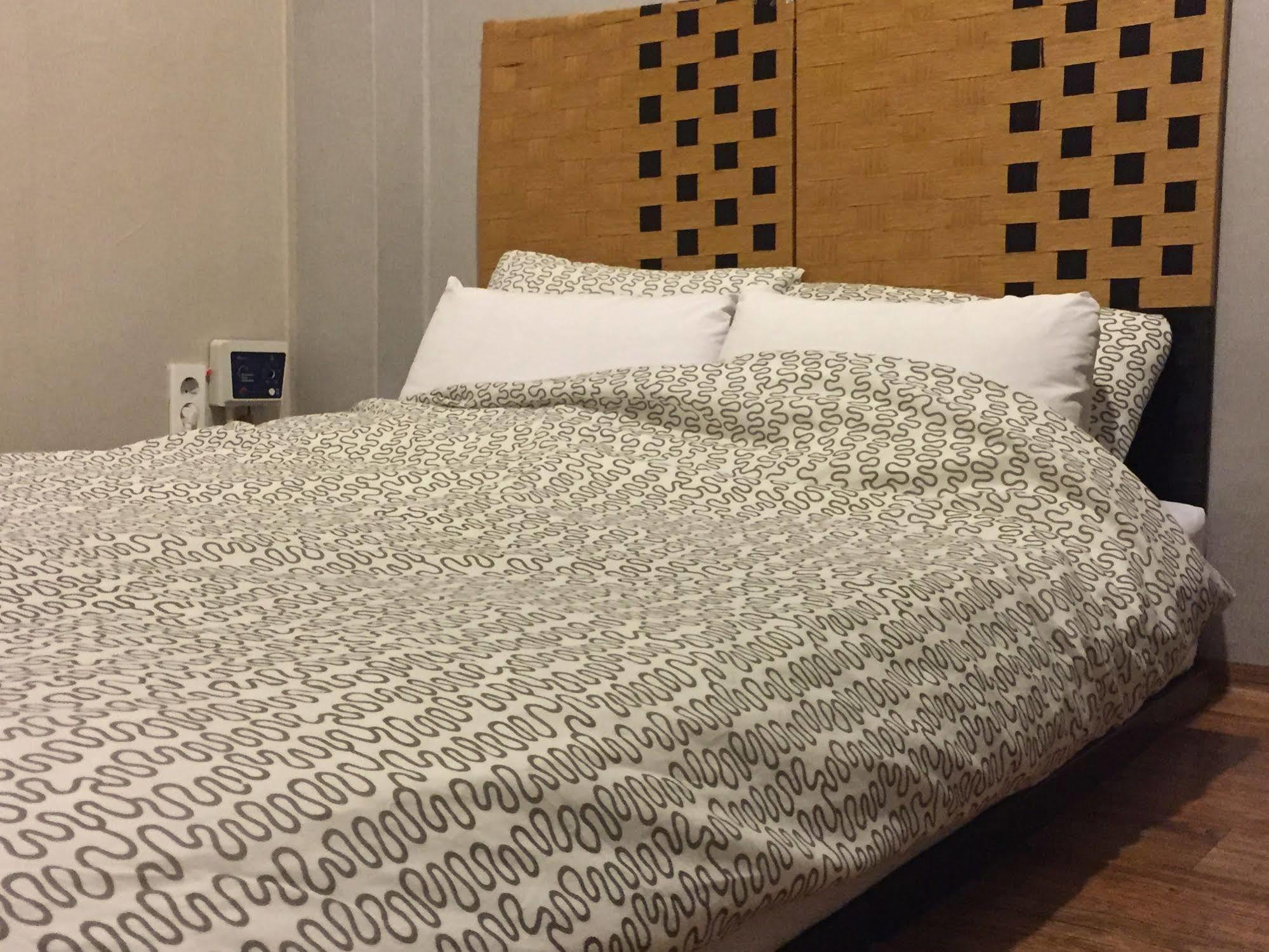 Backpackers In Jeju City Center Екстер'єр фото